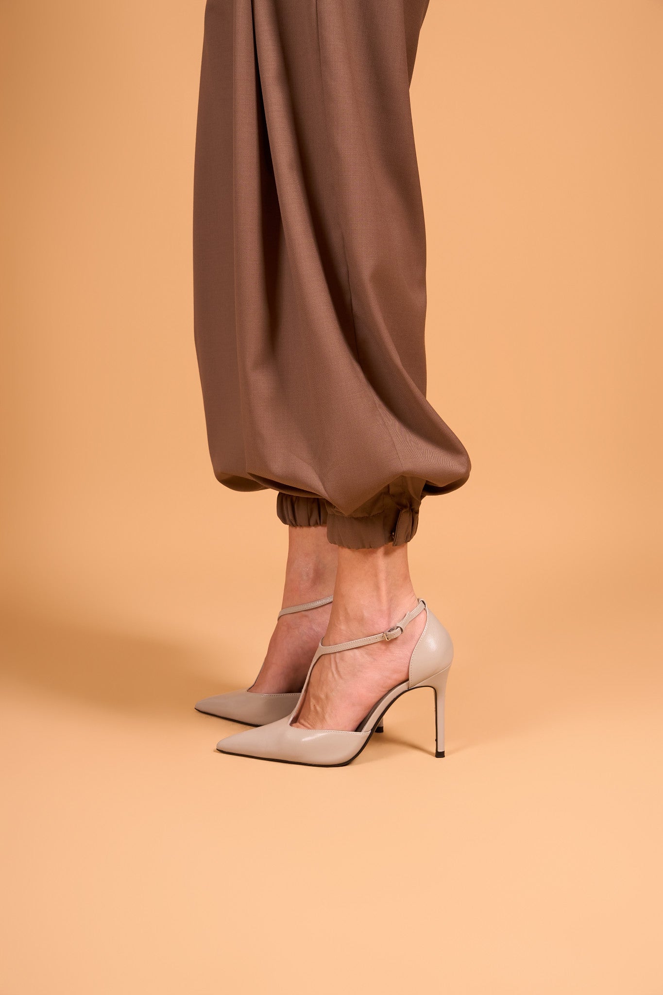 QUIET SWING TROUSER WARM TAUPE