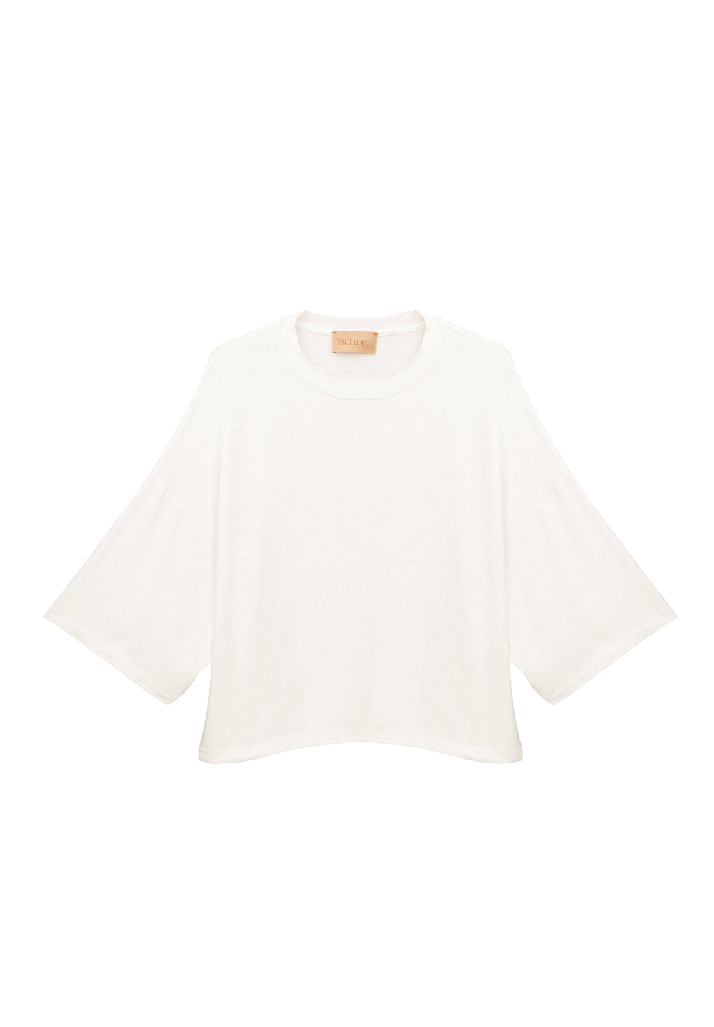 Fluid Diamond Tee Off White - vista frontal en movimiento, campaña Ochre